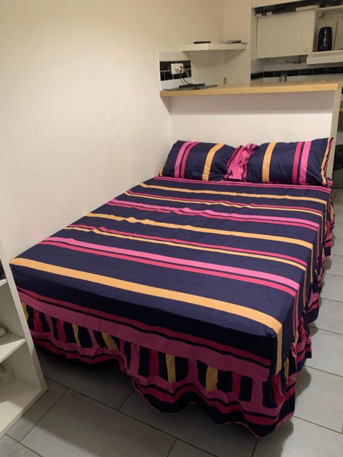 Studio A Mantes Luaran gambar